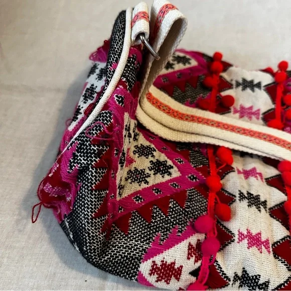 Boho Yoga Mat Bag, Pink and Black Geometric Shoulder Bag with Strap - Picture 8 of 9